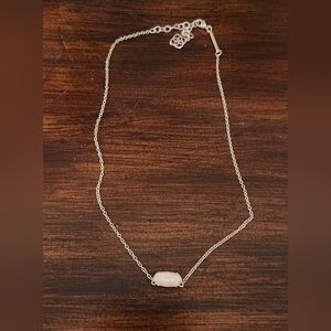 Kendra Scott necklace